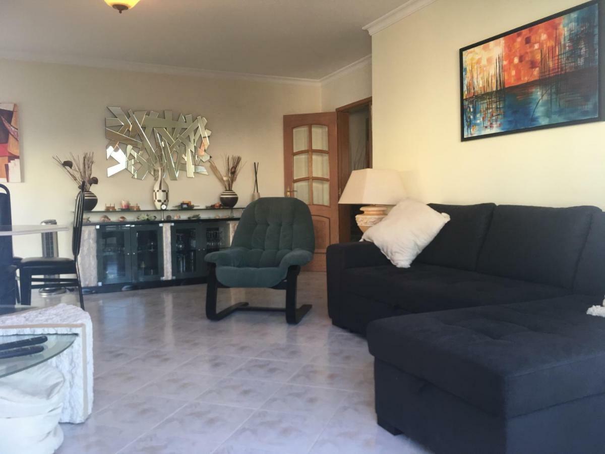Quiet Apartment Overlooking The Swimming Pool Armacao de Pera Exterior foto