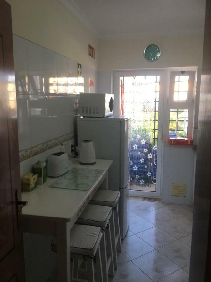 Quiet Apartment Overlooking The Swimming Pool Armacao de Pera Exterior foto