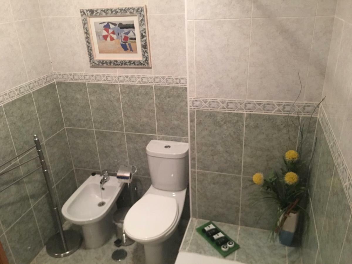 Quiet Apartment Overlooking The Swimming Pool Armacao de Pera Exterior foto